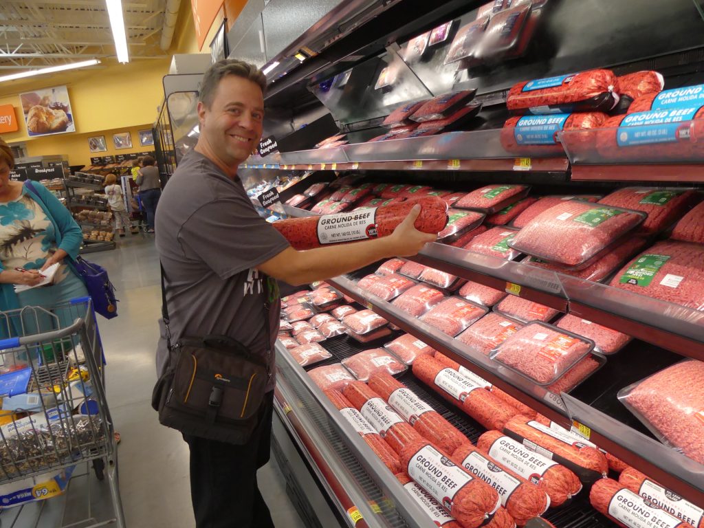 Un petit peu de boeuf haché ?