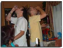 photo de Dany - Seb et Olivier boivent la vodka dans le transsibérien