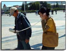 téléphone en pleine rue à Oulan Baatar