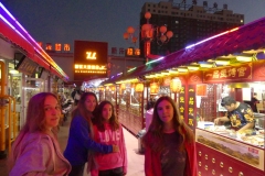 Marché nocturne pour manger