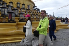 Oliv fait de l'éléphant au Mont Emei